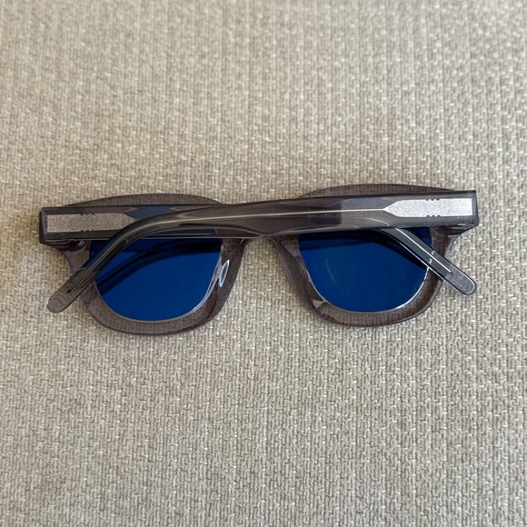 AKILA Apollo Sunglasses Cement/Oak Grey - Picture 7 of 8